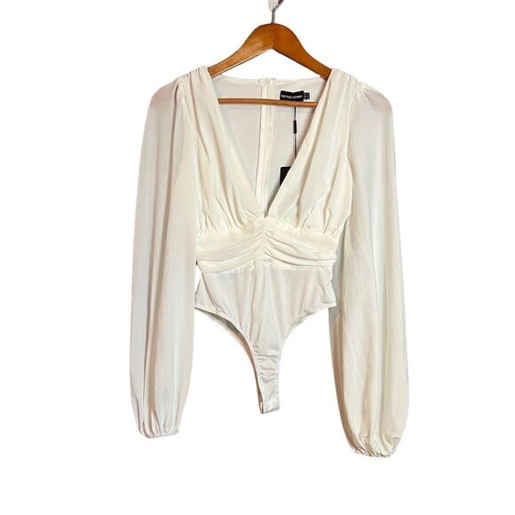 NWT! PrettyLittleThing white me she ruched body suit - Picture 2 of 15